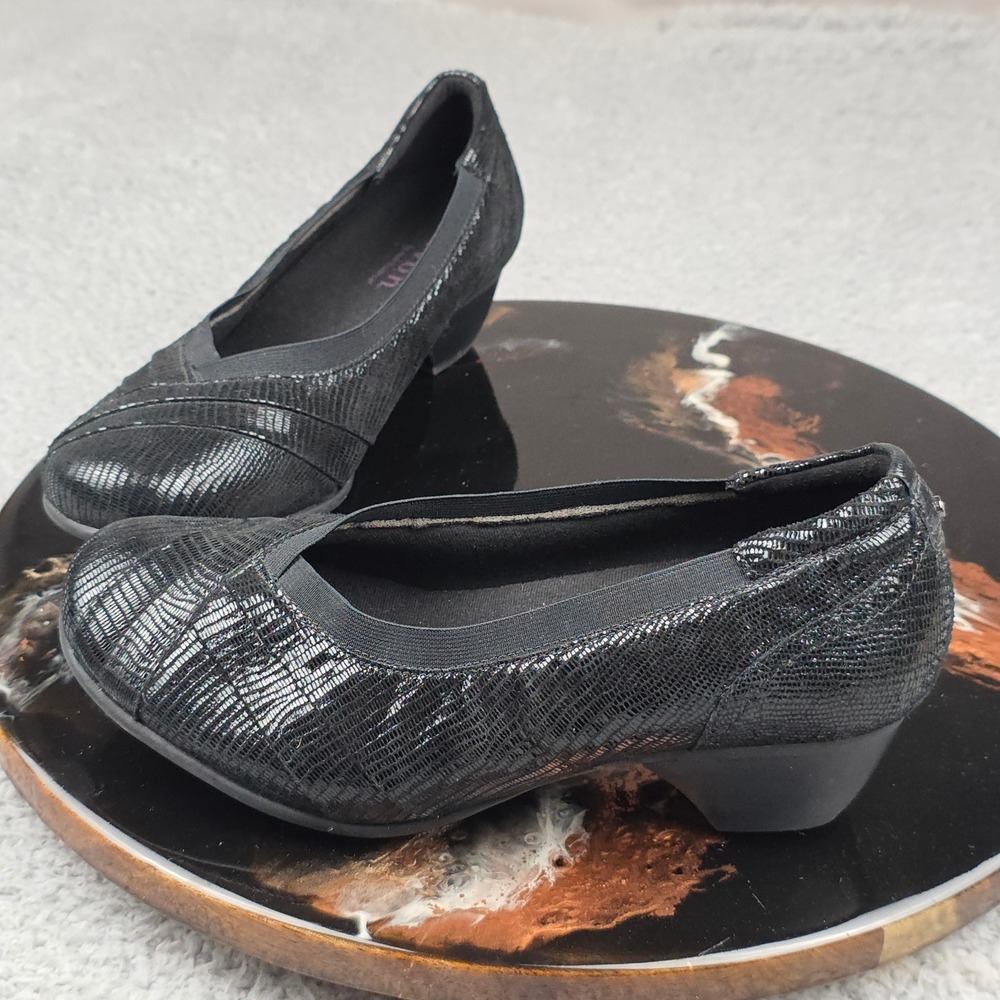 Aravon by New Balance Pasty -ARBlack Leather Lizard Print Elastic Slip On 6.5D‎